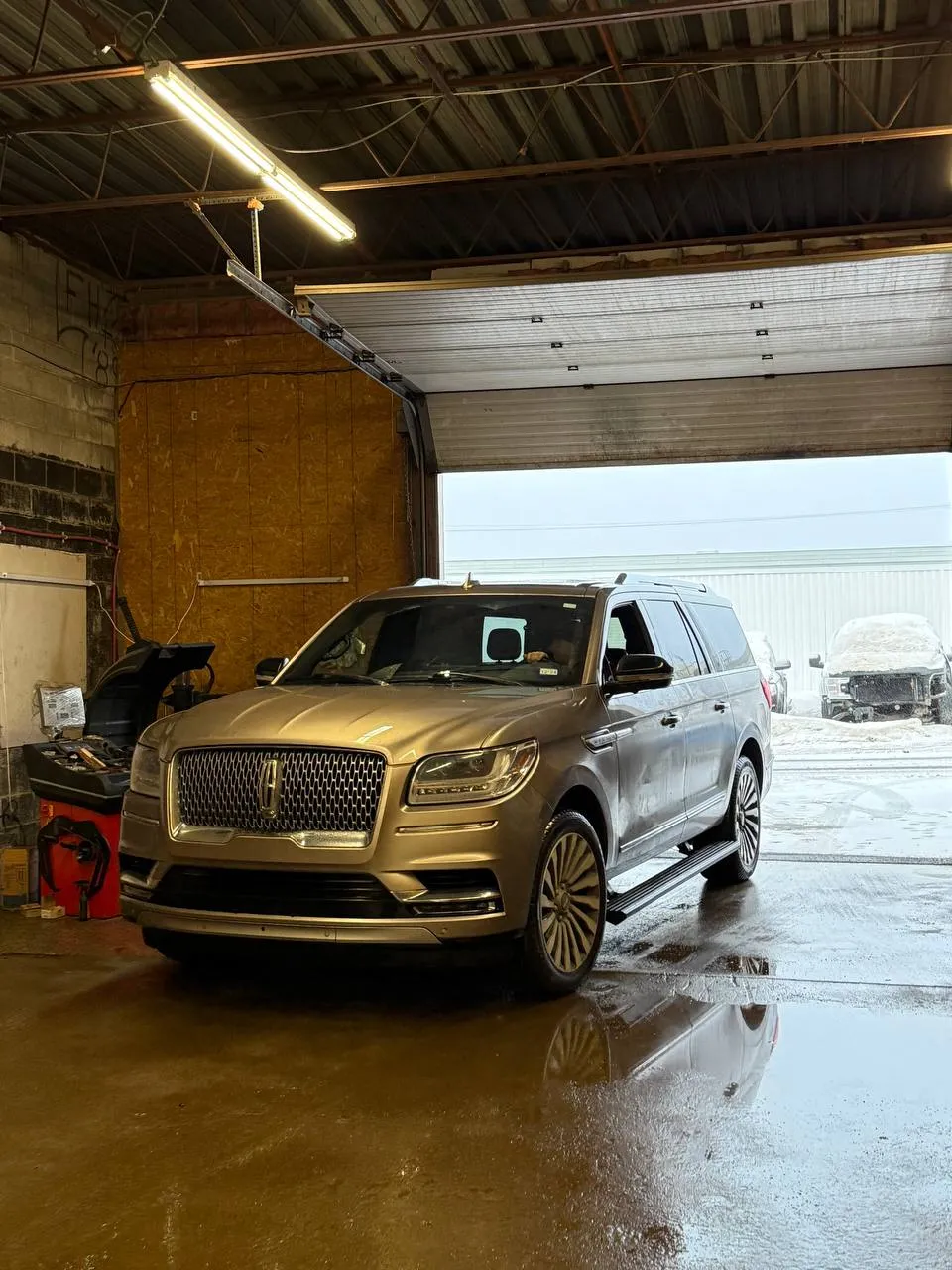 Lincoln — Eastern Fine Motors